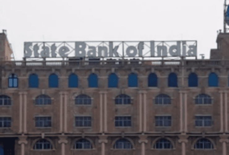 The image is depicting State Bank of India new cash withdrawal limit rules